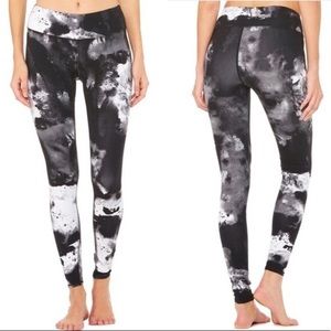 Alo blackblast airbrushed leggings- size small